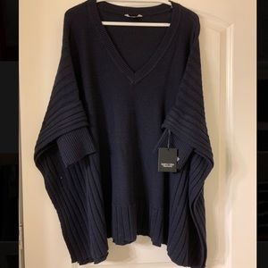 Vera Wang Elegant black sweater